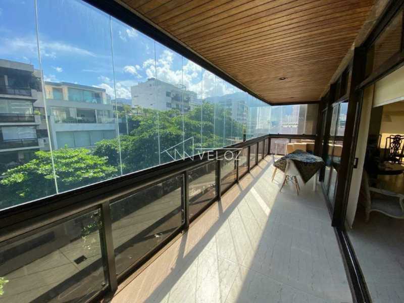 Apartamento em Leblon