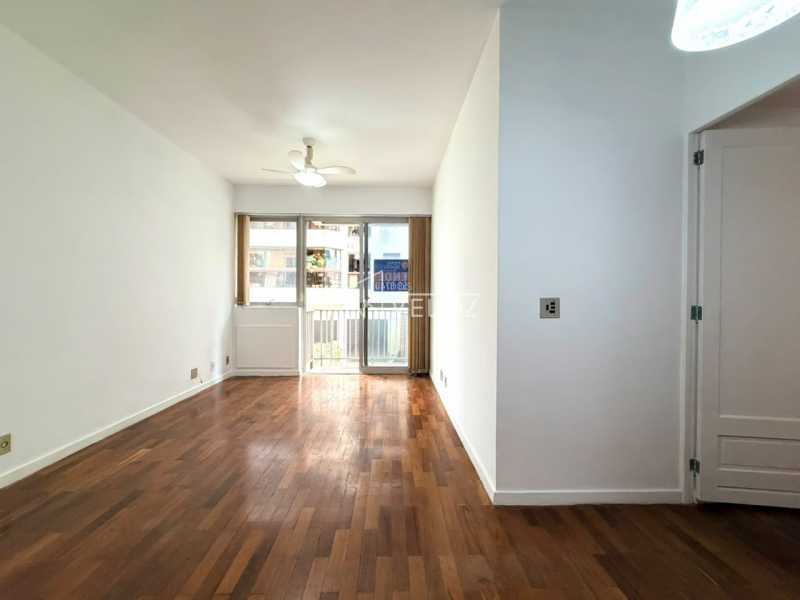 Apartamento em Lagoa