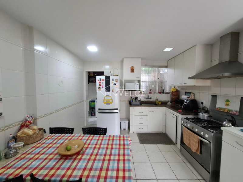 Apartamento, 3 quartos, 180 m² - Foto 23